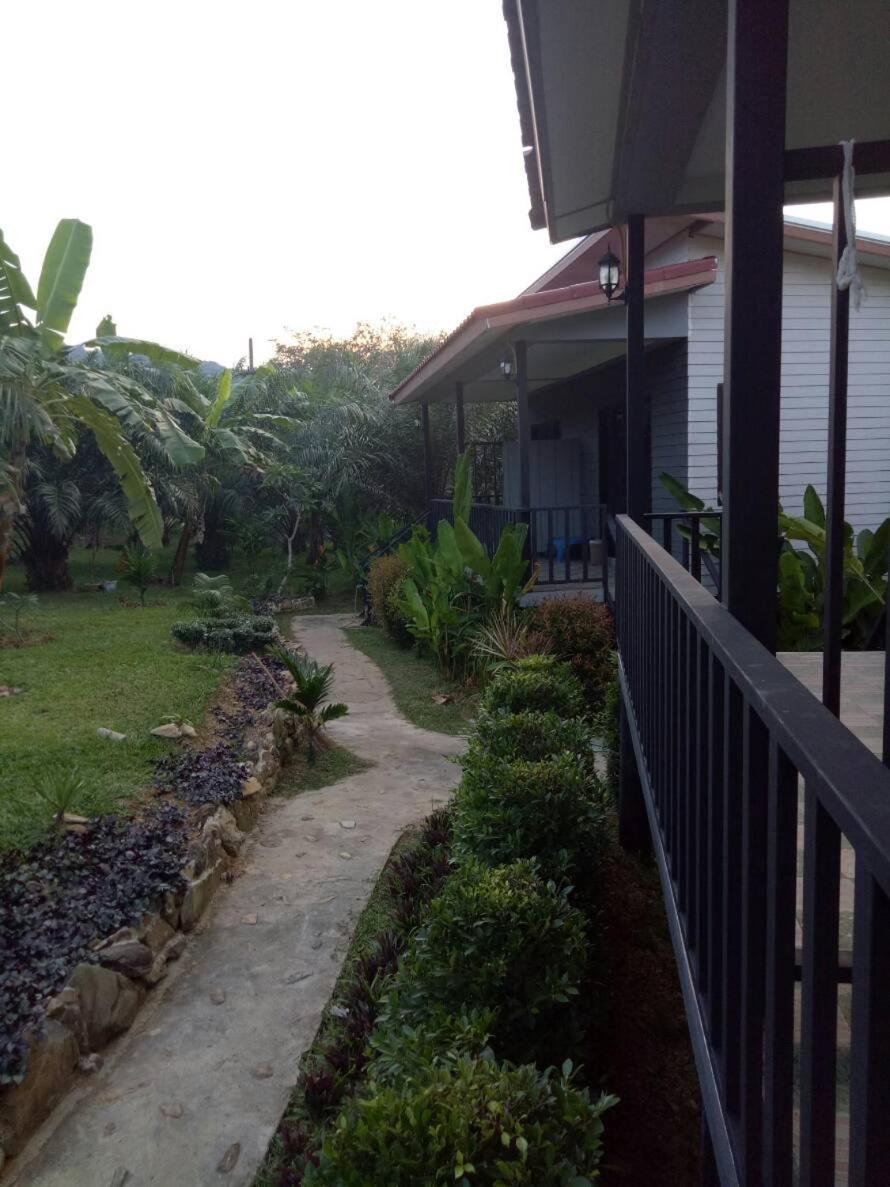 Baan Reenaa Lanta Ko Lanta Eksteriør billede